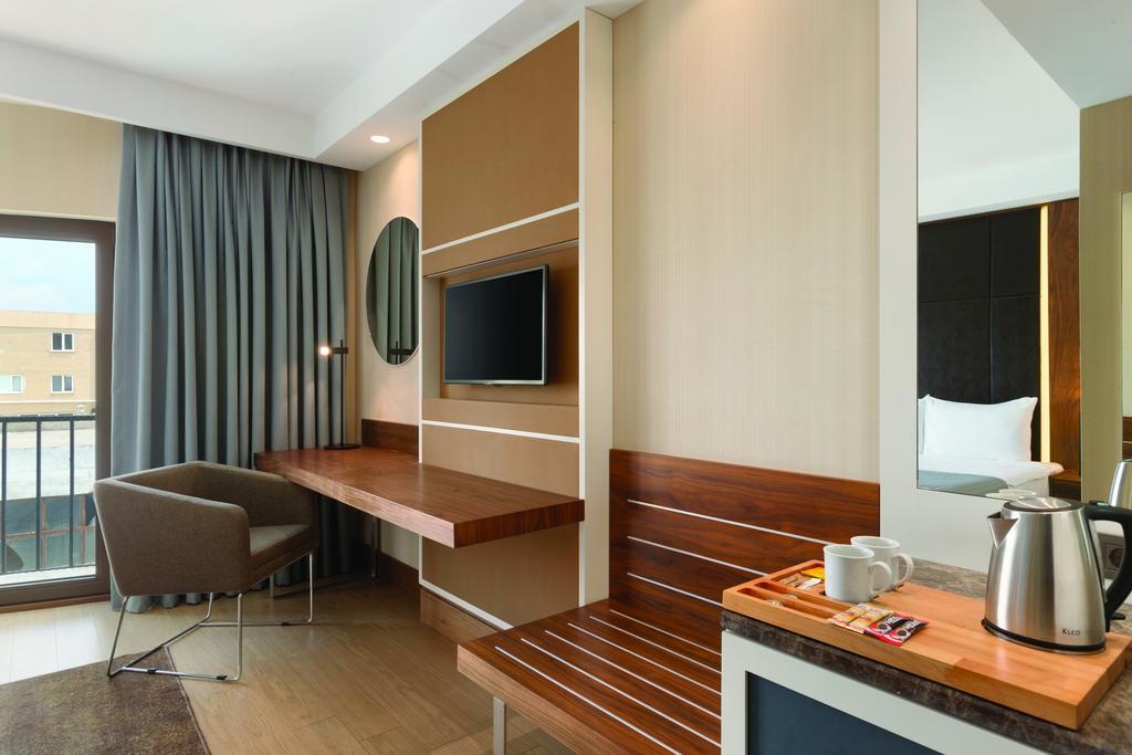 Ramada By Wyndham Istanbul Florya Hotel Exterior foto