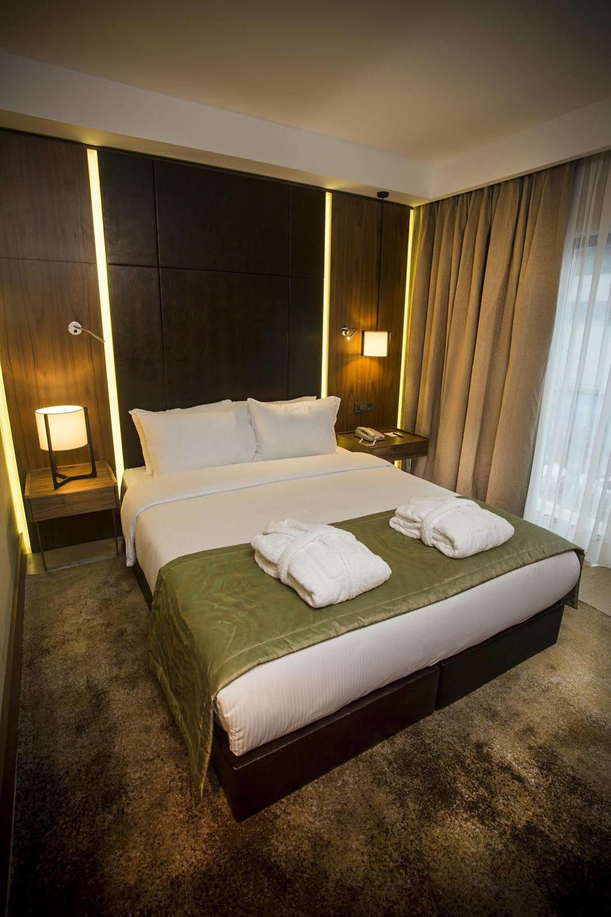 Ramada By Wyndham Istanbul Florya Hotel Exterior foto