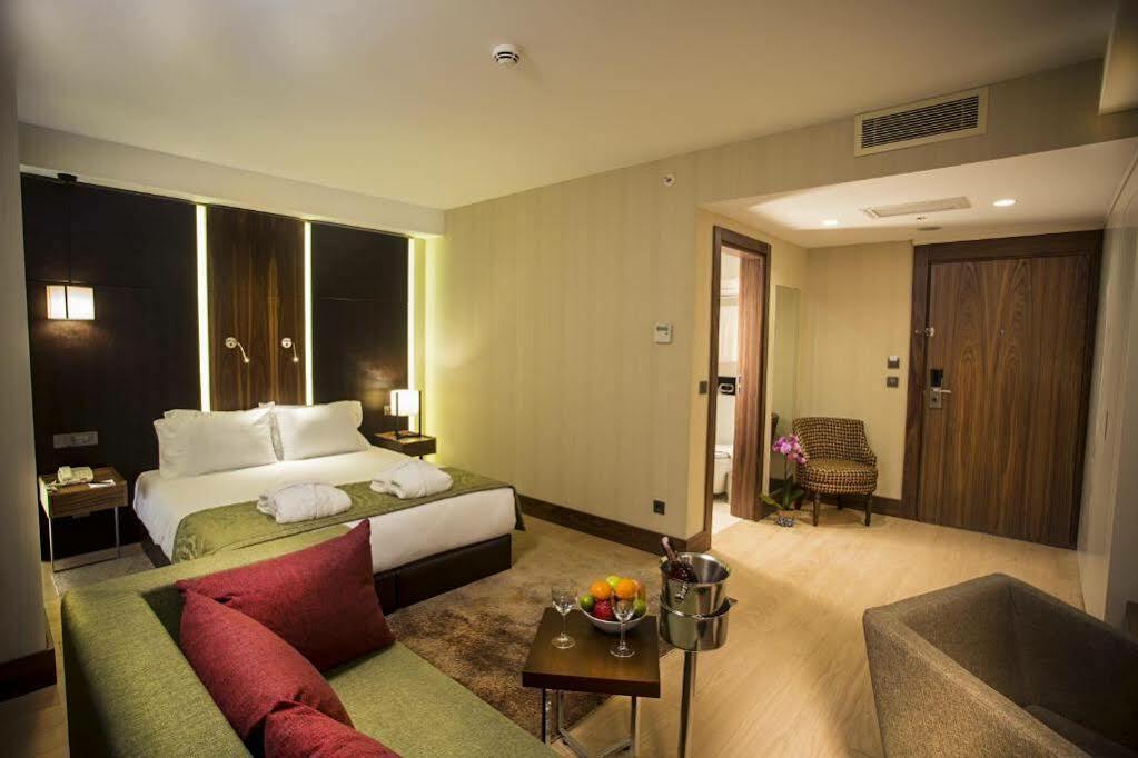 Ramada By Wyndham Istanbul Florya Hotel Exterior foto